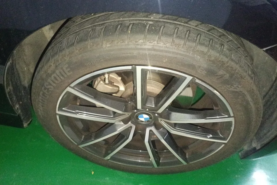 BMW 3 Series BMW 3 Series 2023 320Li M Sport Package 2023 — миниатюра 3
