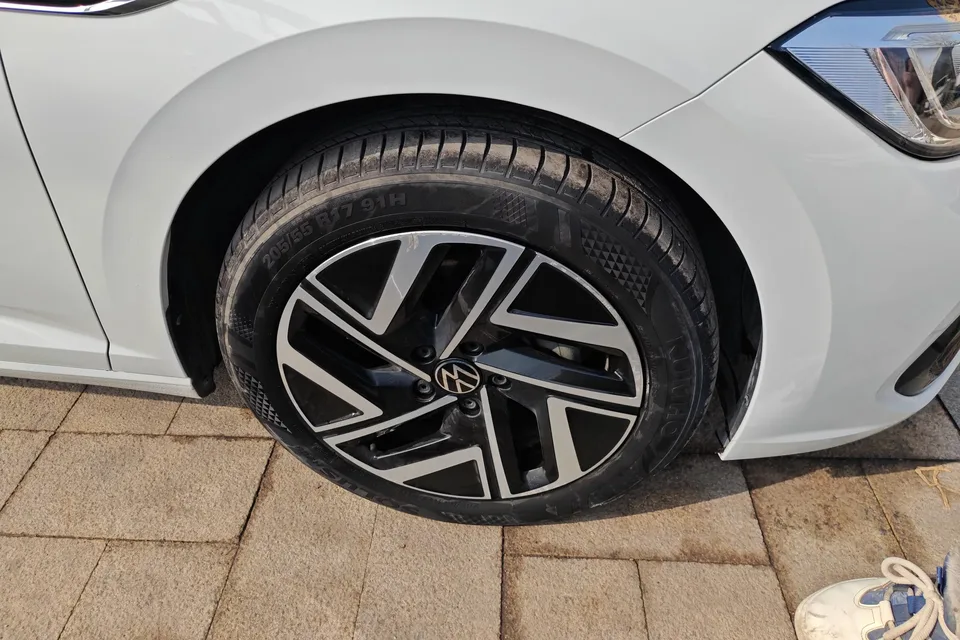 Volkswagen Sagitar 2023 Sagitar 280TSI DSG Beyond Edition Lite 2023 — миниатюра 3