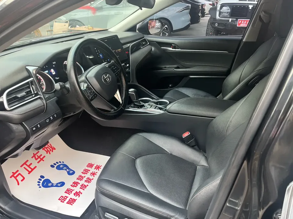 Toyota Camry 2.0G Deluxe Edition 2022 — миниатюра 5