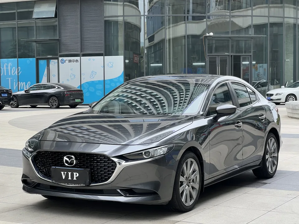 Mazda Axela 2.0L Automatic Quality Edition 2022 — фото 1, купить с доставкой в Москву