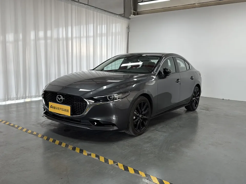 Mazda Axela Mazda3 2.0L automatic quality version 2025 — photo 1, buy with delivery to Moscow