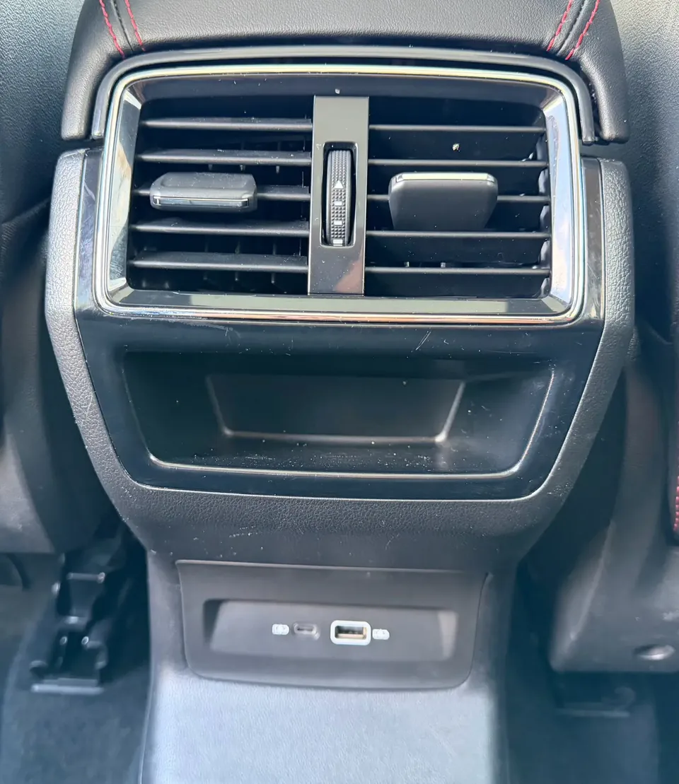 Skoda Karoq TSI280 Exclusive Edition 2023 — миниатюра 4