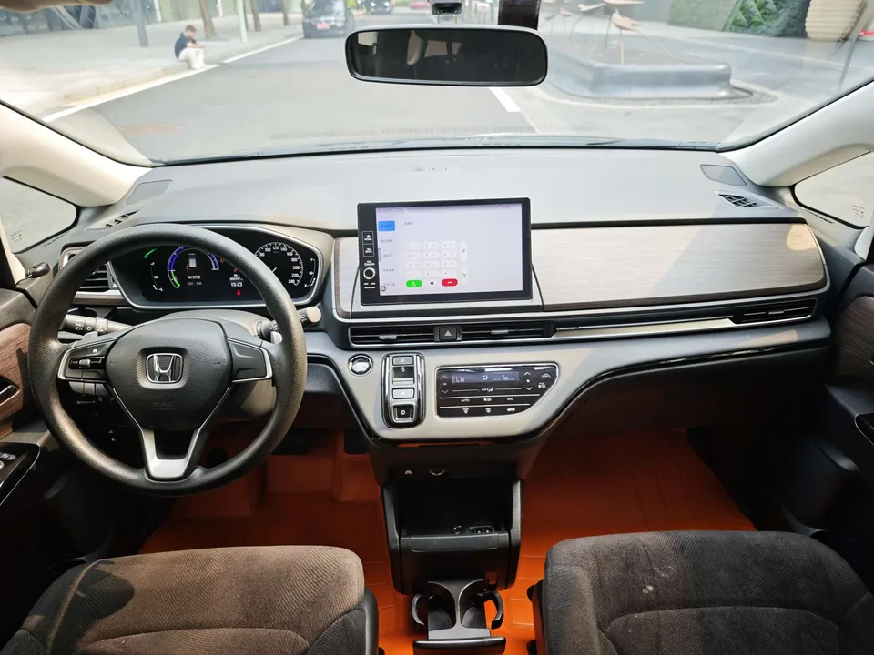 Honda Odyssey Odyssey 2024 2.0L Sharp Enjoy Edition 2024 — миниатюра 4