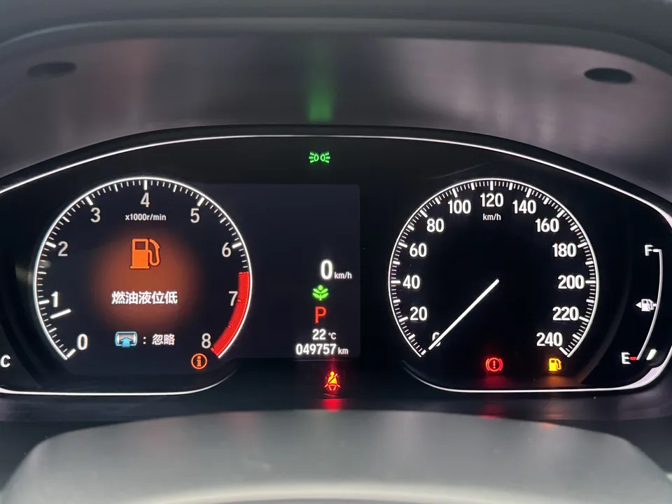 Honda Accord Accord 2022 260TURBO Deluxe Edition 2022 — миниатюра 3