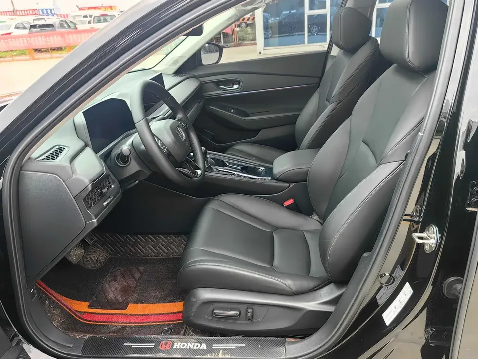 Honda Accord Rui T 260TURBO Deluxe Edition 2024 — миниатюра 5