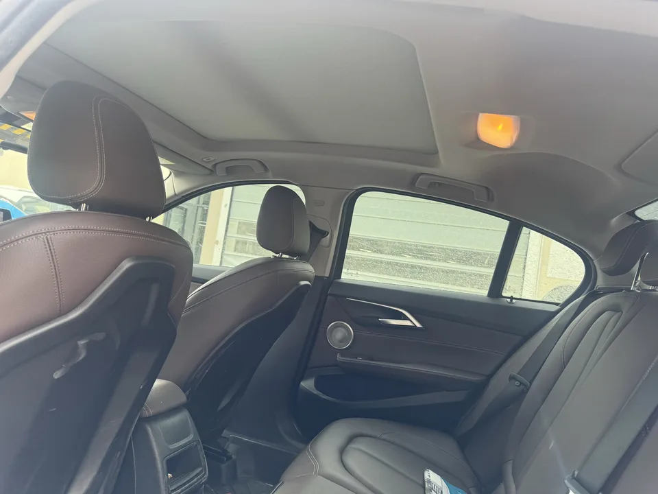 BMW 1 Series 1 Series BMW 1 Series 2021 120i M Sport Night Edition 2022 — thumbnail 3