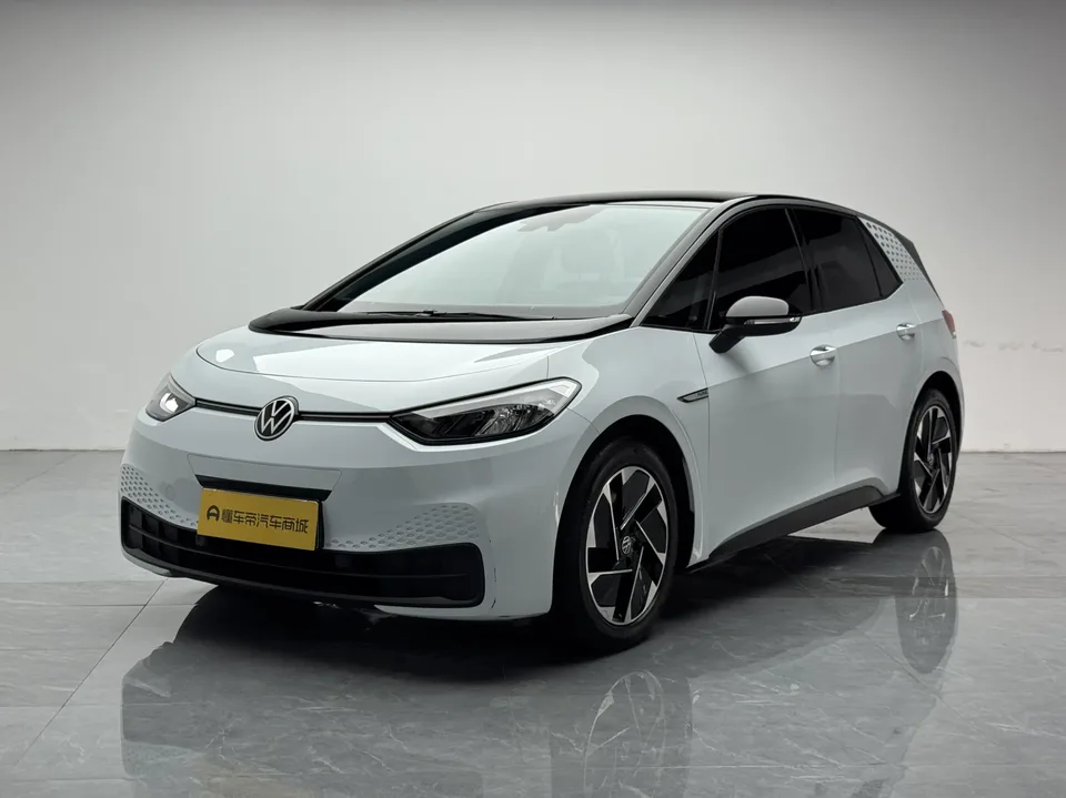Volkswagen ID.3 Pure Smart Edition 2022 — фото 1, купить с доставкой в Москву