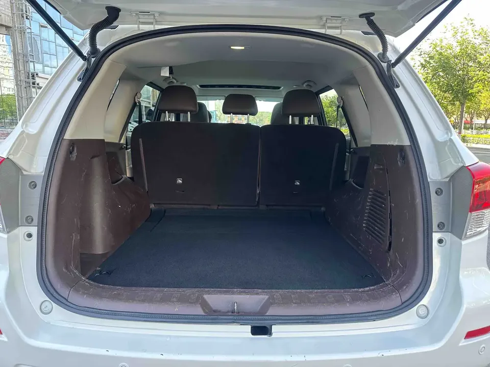 Dongfeng Paladin Paladin 2.0T 4WD Premium Edition 2024 — thumbnail 5