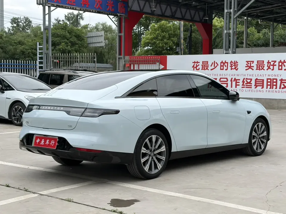 Leapmotor Zero running C01 Extended Range 216 Comfort Edition 2024 — миниатюра 2