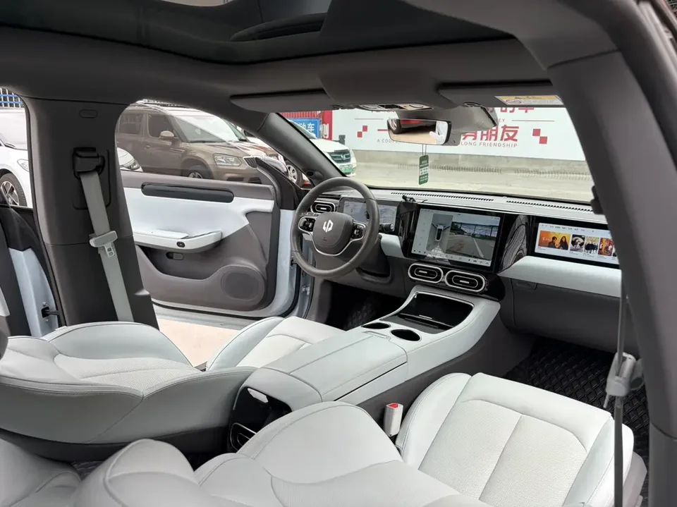 Leapmotor Zero running C01 Extended Range 216 Comfort Edition 2024 — миниатюра 3
