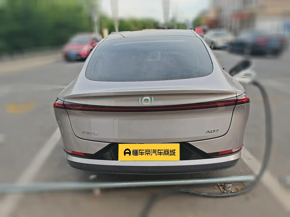 Changan Qiyuan A07 Changan Qiyuan A07 2025 Extended Range Edition 230 Luxury Model 2025 — миниатюра 4