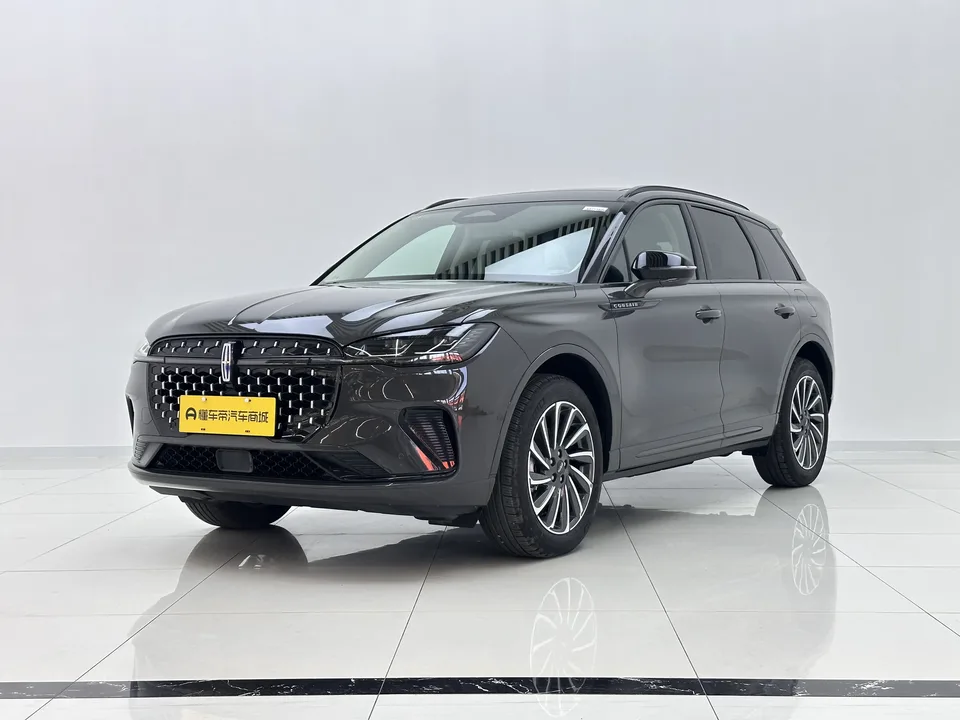 Lincoln Adventurer 2025