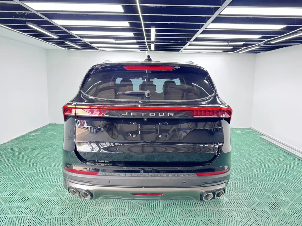 Jetour Jietu X70 PLUS JETOUR X70 PLUS 2023 1.5T DCT Brave PLUS 5-seater 2023 — миниатюра 2