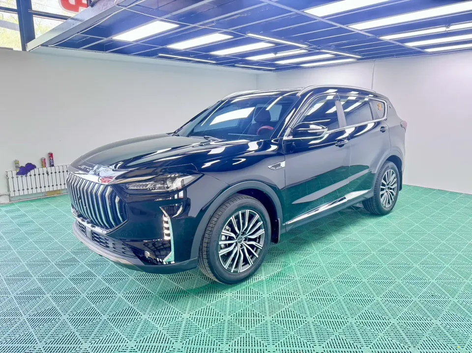 Jetour Jietu X70 PLUS JETOUR X70 PLUS 2023 1.5T DCT Brave PLUS 5-seater 2023 — фото 1, купить с доставкой в Москву