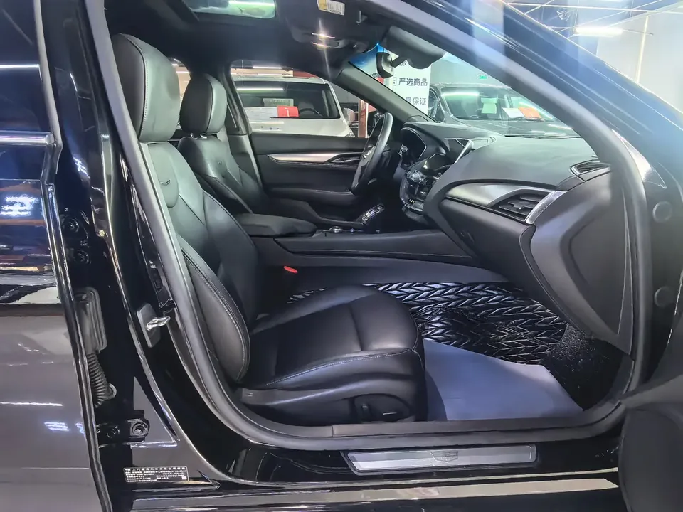 Cadillac CT5 28T Luxury Standard Edition 2023 — миниатюра 4