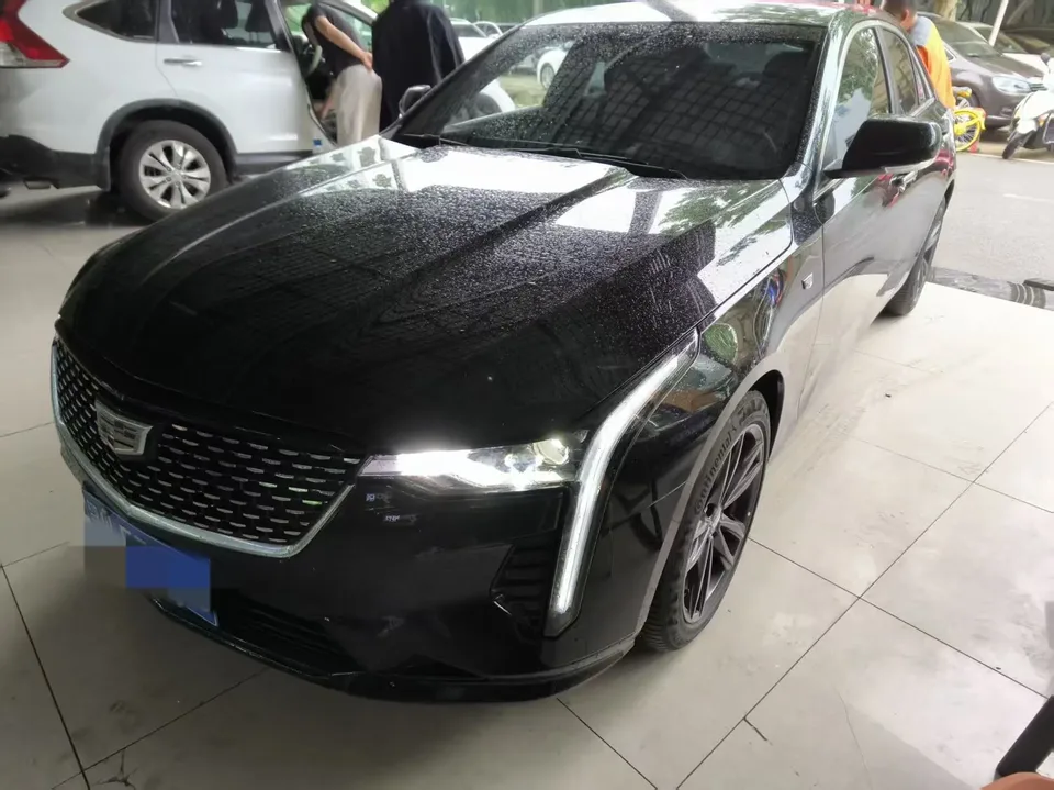 Cadillac CT4 2024