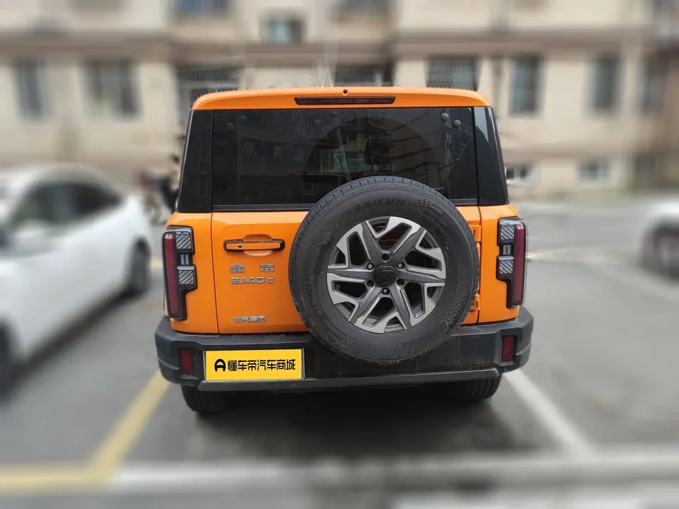 BAIC Beijing Off-road BJ40 Beijing Off-road BJ40 2024 City Hunter Edition 2.0T Automatic 4WD Knight Type 2024 — миниатюра 5
