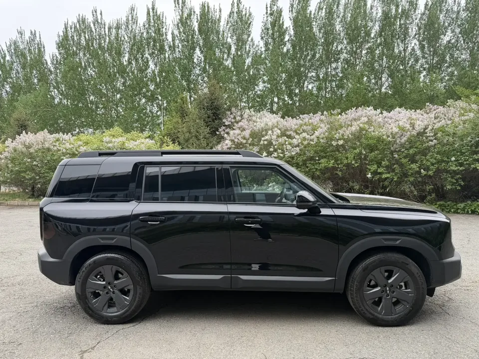BAIC Beijing Off-road BJ30 Traveler 1.5T DCT Standard Edition 2026 — миниатюра 4