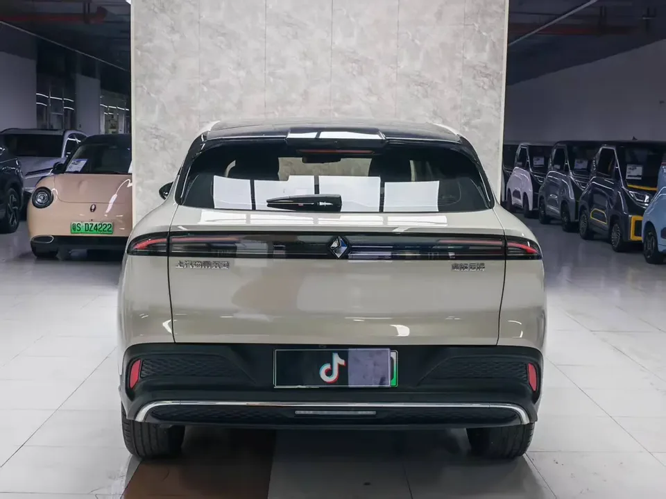 Baojun Yunhai PHEV Yunhai PHEV model 140km plug-in hybrid version 2024 — thumbnail 2