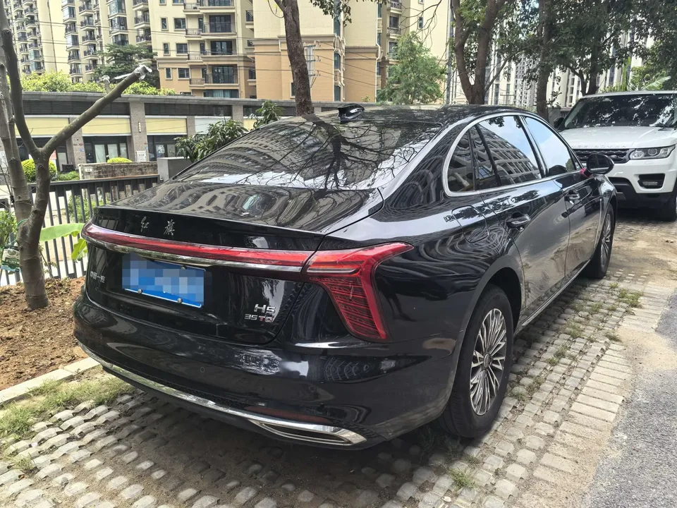 Hongqi H5 Hongqi H5 2025 1.5T DCT Qiyue 500,000th Anniversary Edition 2025 — миниатюра 2