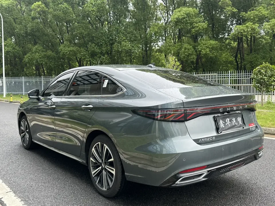 Chery Arrizo 8 PRO 290TGDI DCT Luxury Edition+ 2025 — миниатюра 4