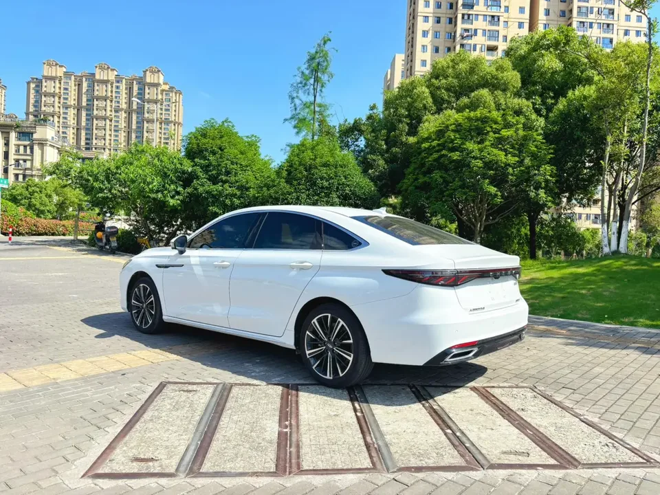 Chery Arrizo 8 PRO 290TGDI DCT Luxury Edition 2025 — миниатюра 2