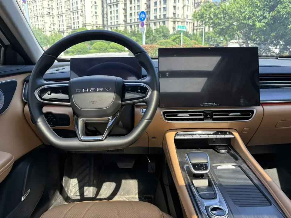 Chery Arrizo 8 PRO 290TGDI DCT Luxury Edition 2025 — миниатюра 3