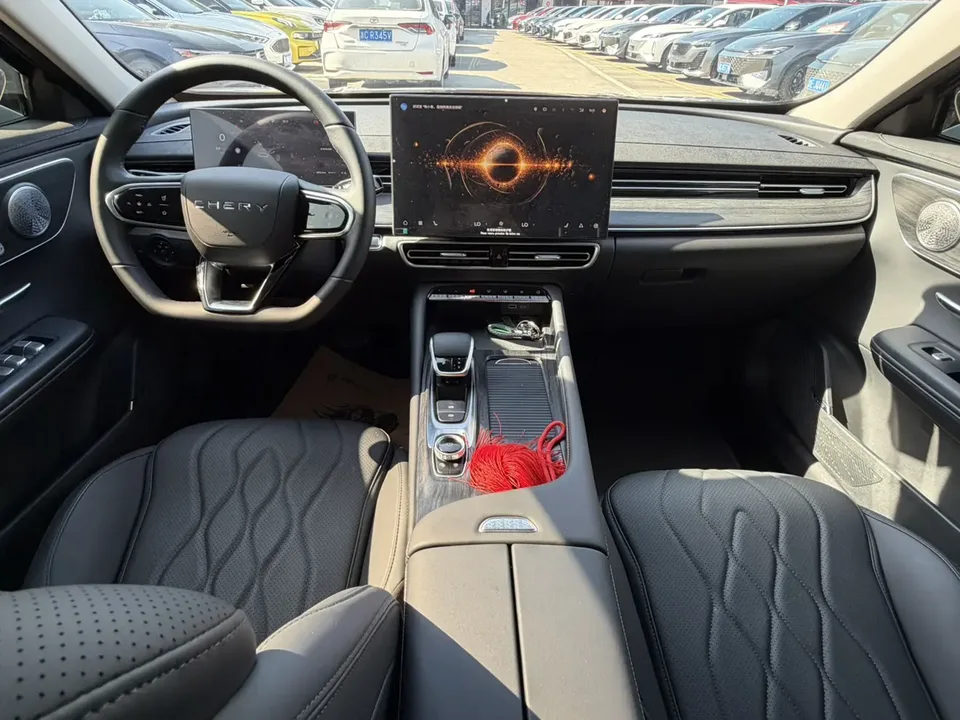Chery Arrizo 8 PRO 290TGDI DCT Luxury Edition 2026 — миниатюра 3