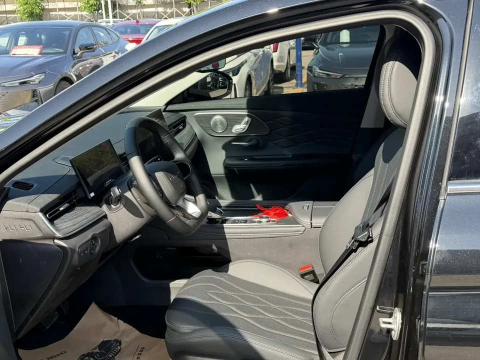 Chery Arrizo 8 PRO 290TGDI DCT Luxury Edition 2026 — миниатюра 4