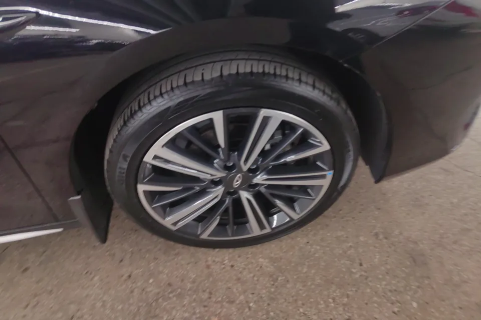 Chery Arrizo 8 1.6TGDI DCT Intelligent 2024 — миниатюра 2