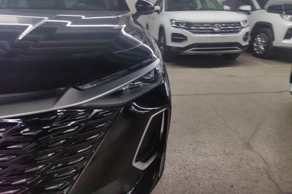 Chery Arrizo 8 1.6TGDI DCT Intelligent 2024 — миниатюра 4