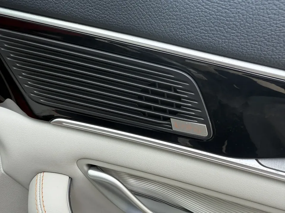 BYD Song PLUS EV Champion Edition 605KM Flagship PLUS 2024 — миниатюра 3