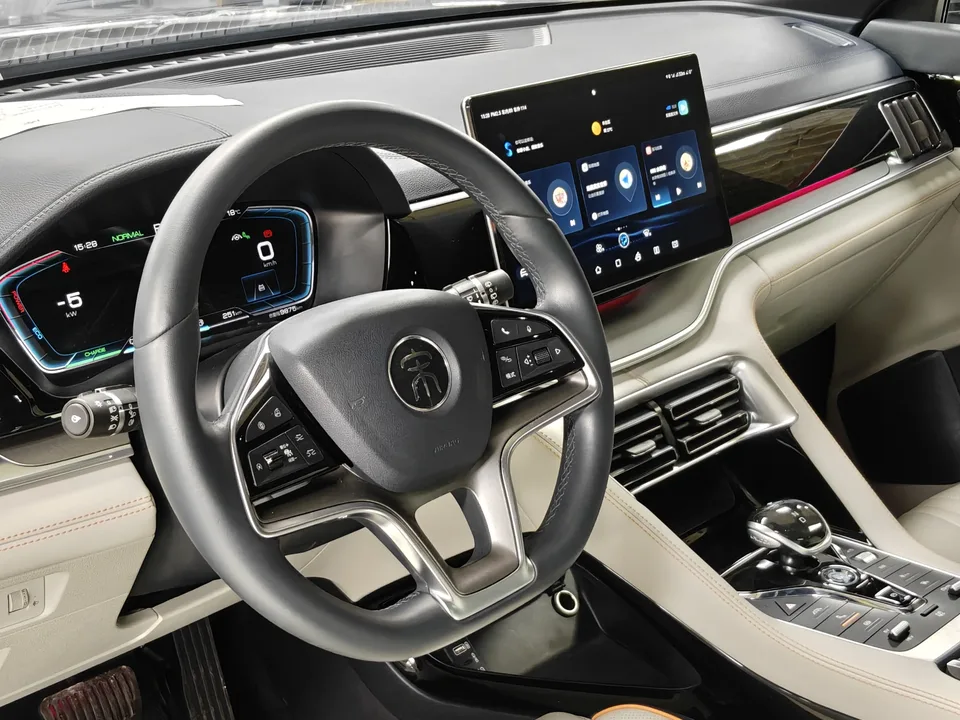 BYD Song PLUS DM DM-i 51KM 2WD Premium Edition 2022 — миниатюра 4