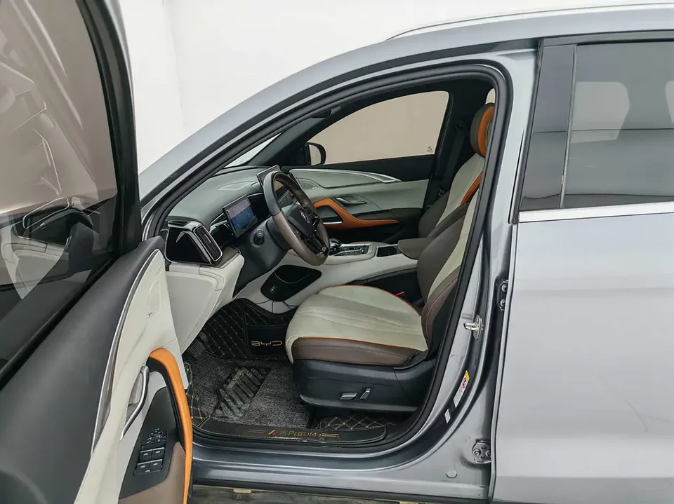 BYD Song Pro DM Song Pro DM 2022 DM-i 51km Premium Edition 2022 — миниатюра 3