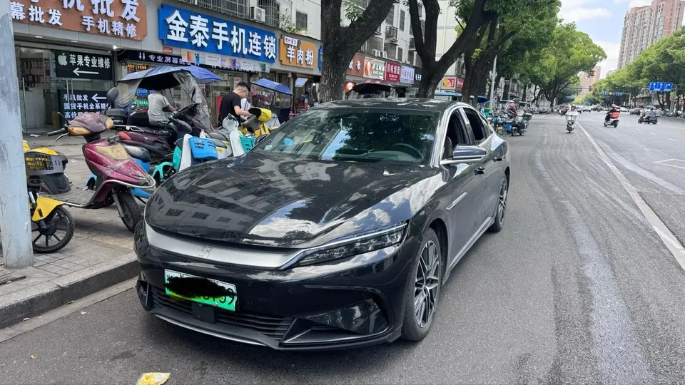 BYD Han EV 2024