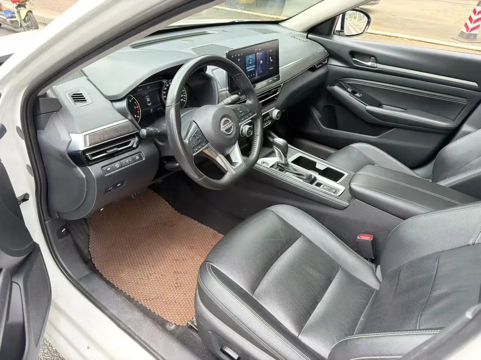 Nissan Altima Teana Teana 2.0L XL-TLS Enjoy Edition 2023 — thumbnail 5