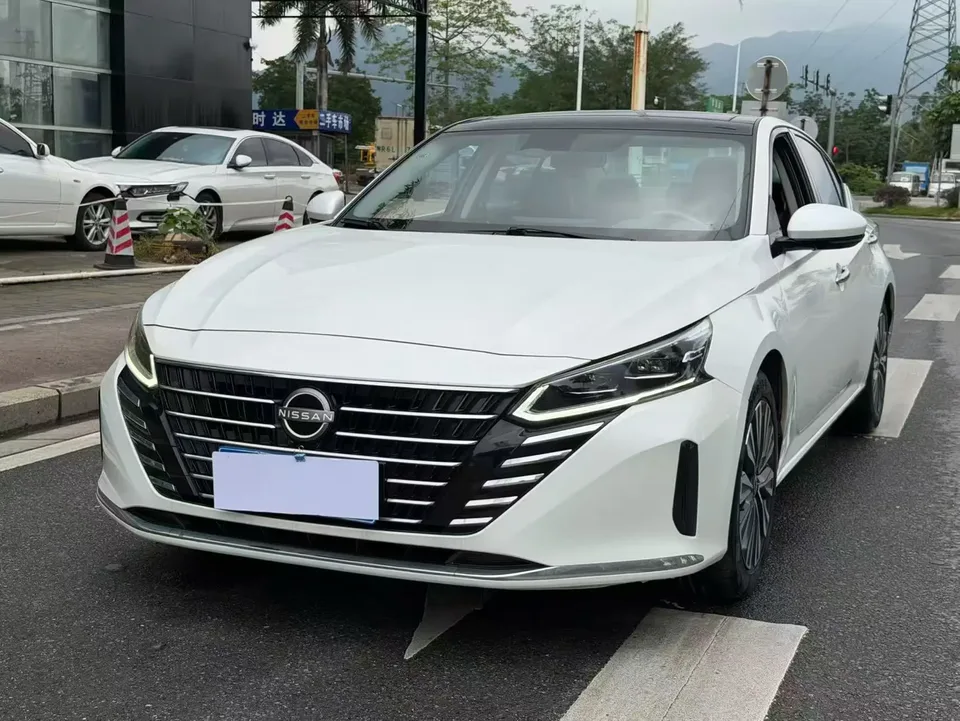 Nissan Altima Teana Teana 2.0L XL-TLS Enjoy Edition 2023 — photo 1, buy with delivery to Moscow