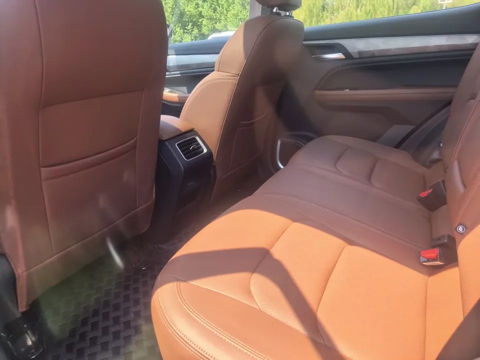 Geely Vision X6 PRO 1.4T Automatic Premium Edition 2023 — миниатюра 4