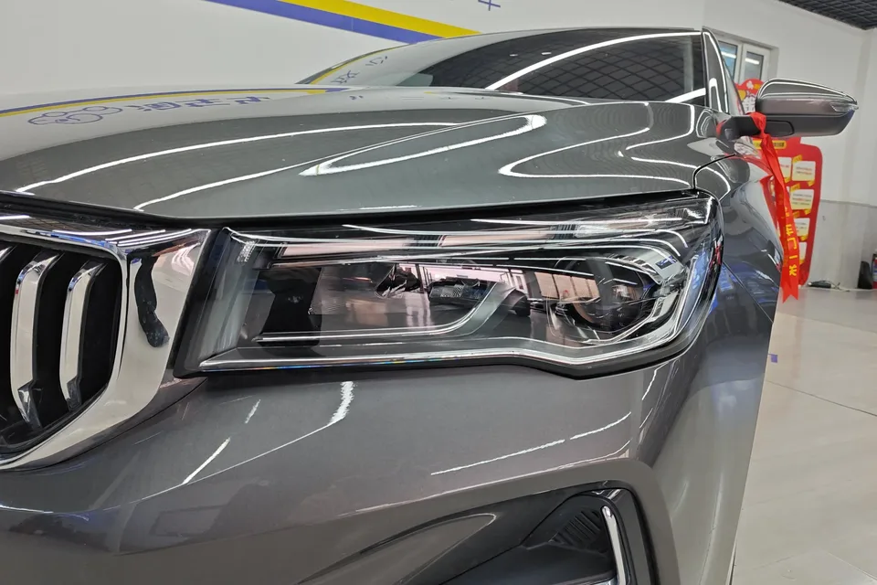 Geely Emgrand Emgrand Emgrand 2025 4th Generation 1.5L CVT Longteng Edition 2025 — thumbnail 2