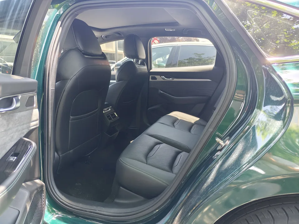 Geely Xing Rui Xingrui 2023 2.0T only available in green version 2022 — миниатюра 4