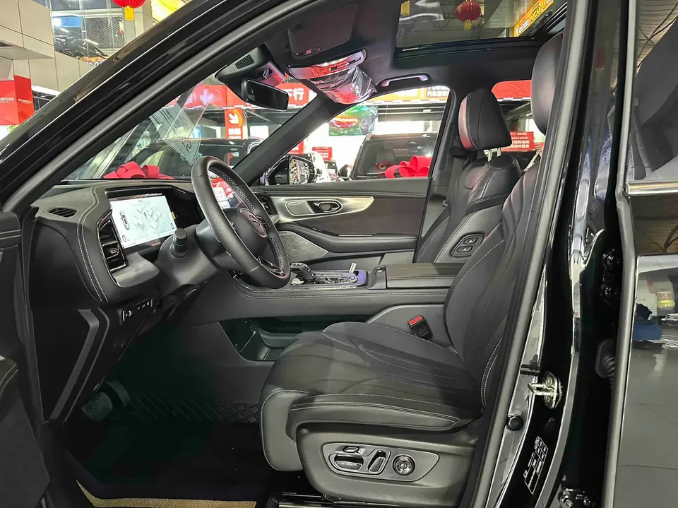 GAC Trumpchi ES9 PHEV Trumpchi ES9 PHEV 2024 model 143km Max 2024 — миниатюра 5