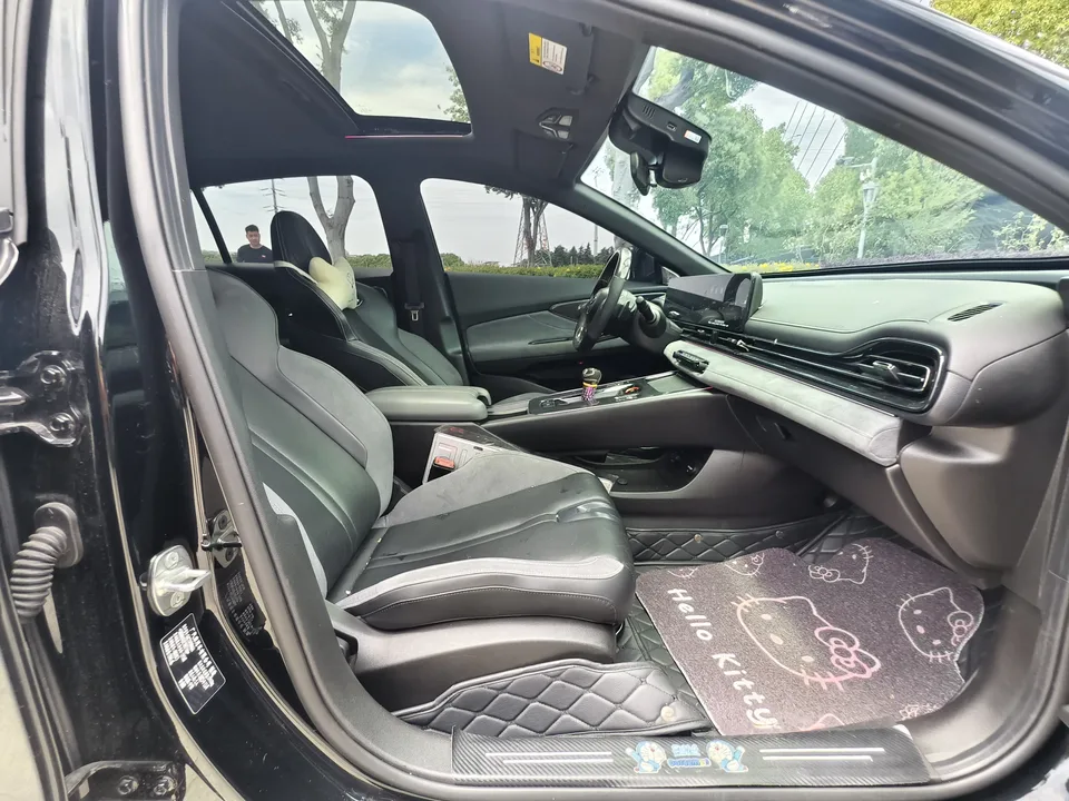 GAC Trumpchi Shadow Leopard 400T Automatic R Pro Edition 2024 — миниатюра 5