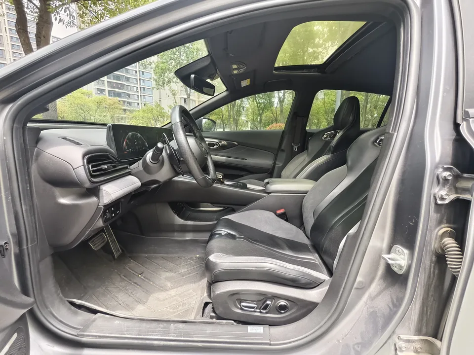 GAC Trumpchi Shadow Leopard 400T Automatic R Max Edition 2023 — миниатюра 5