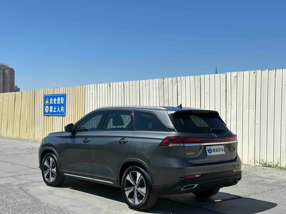 Changan X7 PLUS 1.5T DCT respected 7-seater 2024 — миниатюра 4