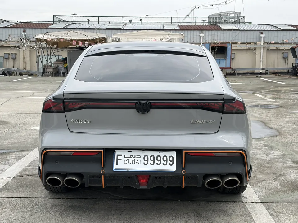 Changan UNI-V 1.5T Sports Edition 2023 — миниатюра 2