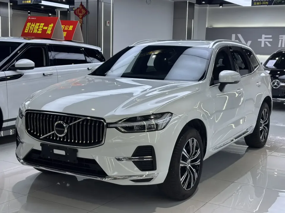 Volvo XC60 2022