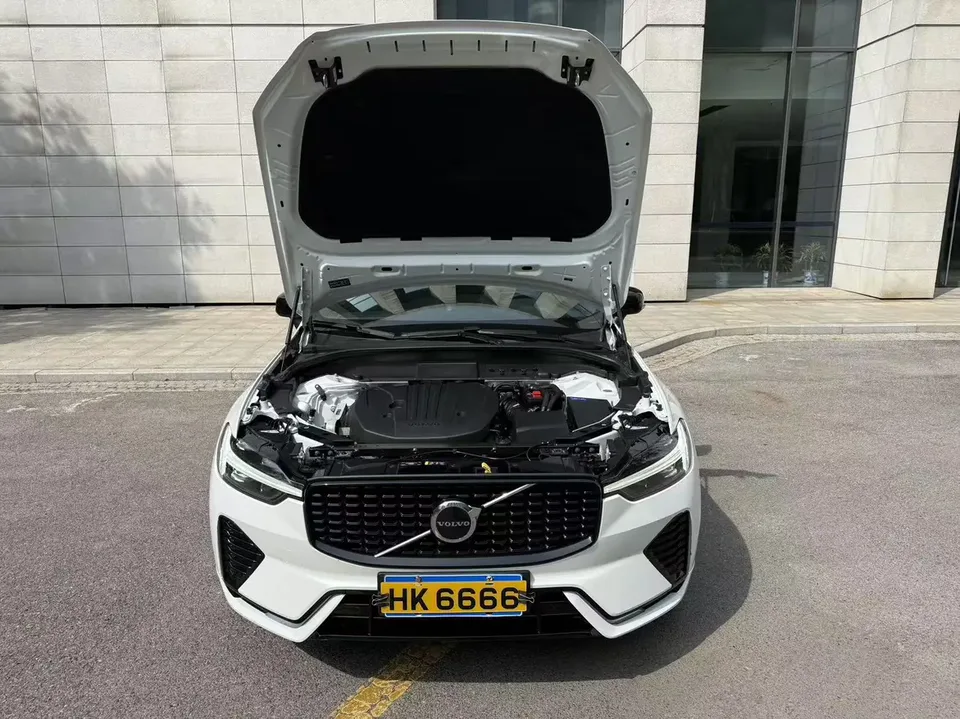 Volvo XC60 Volvo XC60 B5 4WD Zhiyuan Sports Edition 2023 — thumbnail 3