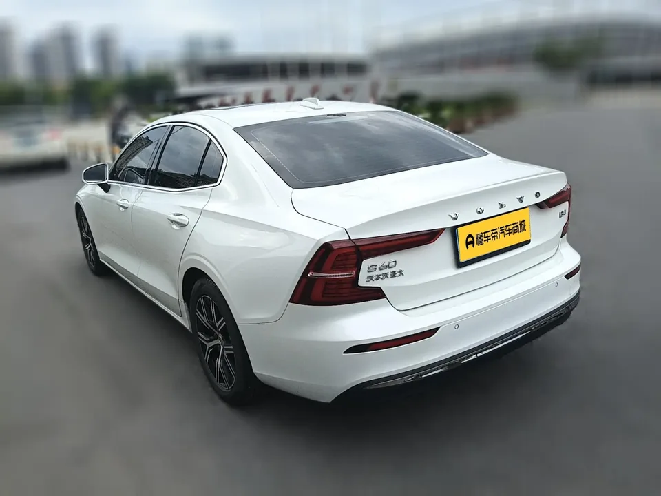 Volvo S60 Volvo S60 2024 B4 Luxury Edition 2024 — миниатюра 2