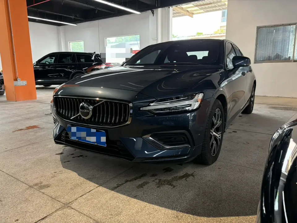 Volvo S60 2024