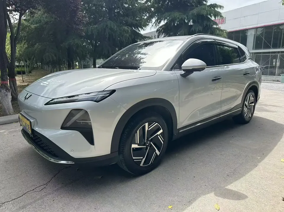 Wuling Starlight S EV 2025
